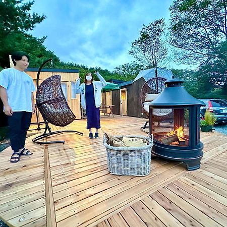 Fuji Dome Glamping Hotel Fujikawaguchiko Bagian luar foto