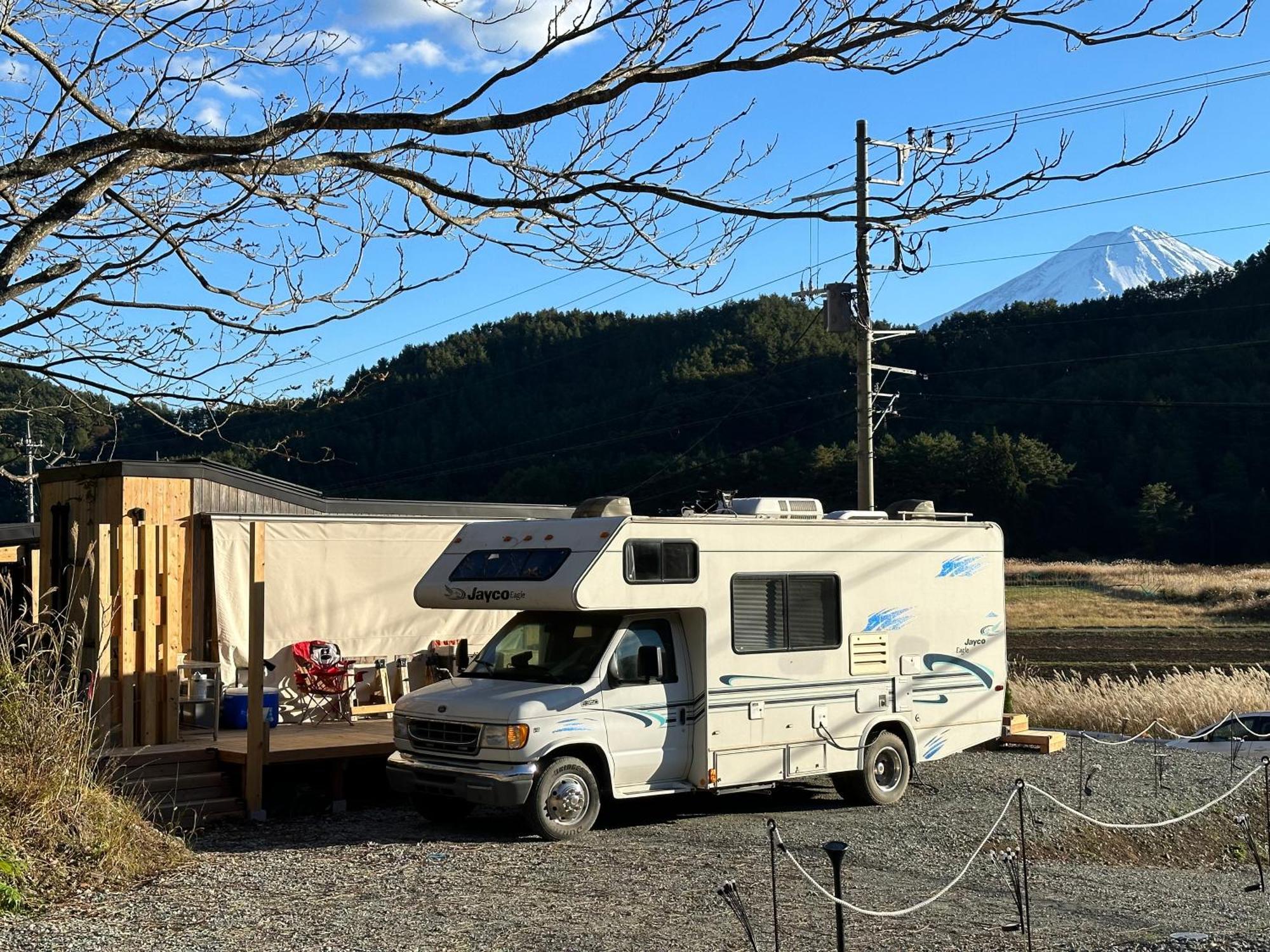 Fuji Dome Glamping Hotel Fujikawaguchiko Bagian luar foto